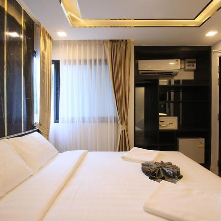 Pratunam Atrium Hotel Банкок Екстериор снимка