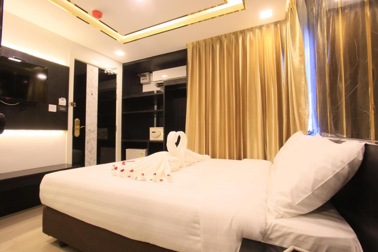 Pratunam Atrium Hotel Банкок Екстериор снимка