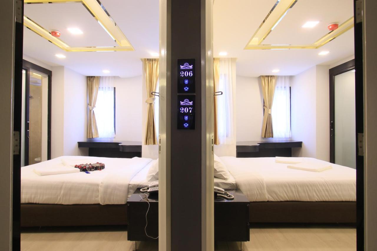 Pratunam Atrium Hotel Банкок Екстериор снимка