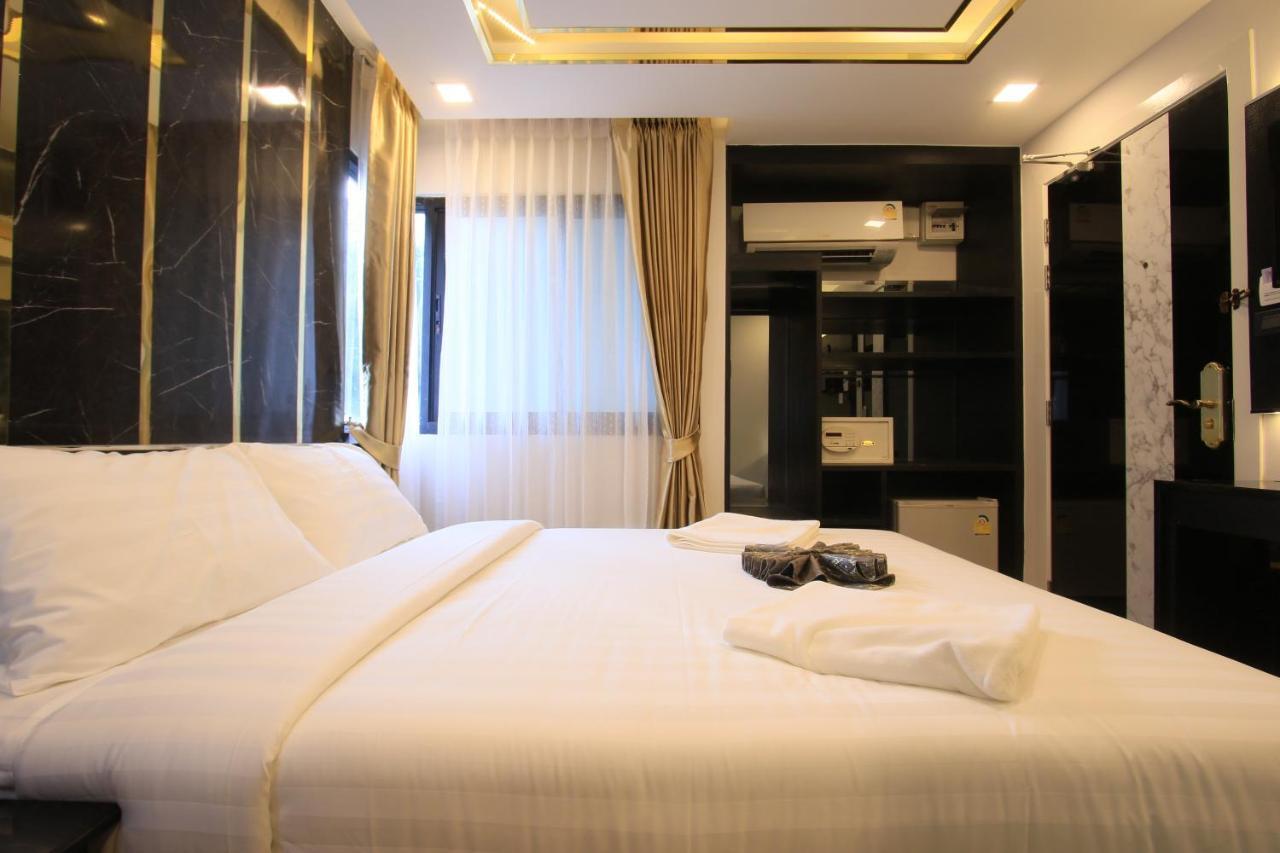 Pratunam Atrium Hotel Банкок Екстериор снимка